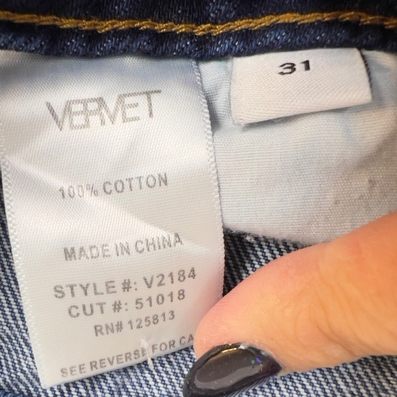 Vervet Denim Casual Classic Distressed Mom Jeans - Picture 9 of 9